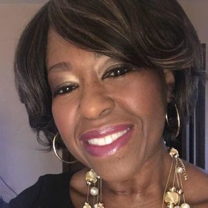 Meet your Posher, Lenore